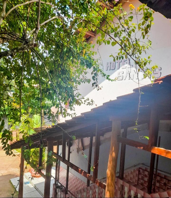 Hotel Santis Хикадува Екстериор снимка