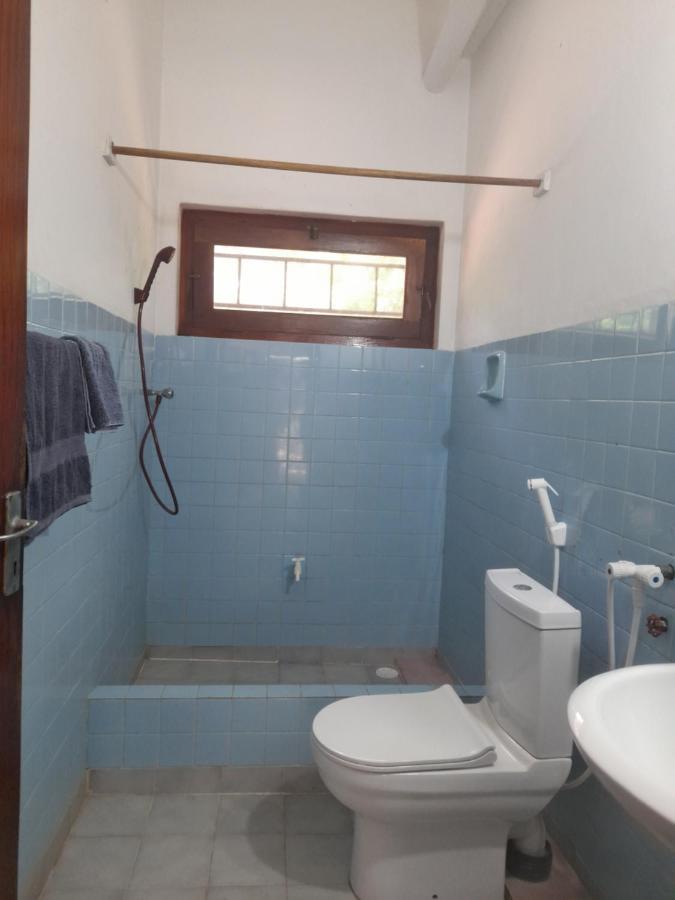 Hotel Santis Хикадува Екстериор снимка